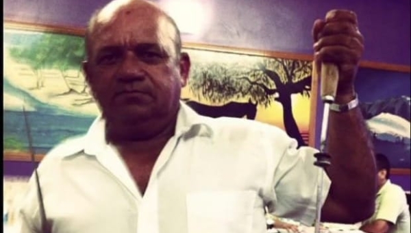 Morre Francisco Rodrigues, o Baixinho, um dos mais simpáticos garçons de Rio Branco